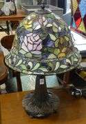 TIFFANY STYLE TABLE LAMP