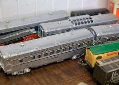 LIONEL TRAIN SET PARTS