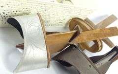 STEREOSCOPIC VIEWERS & SLIDES