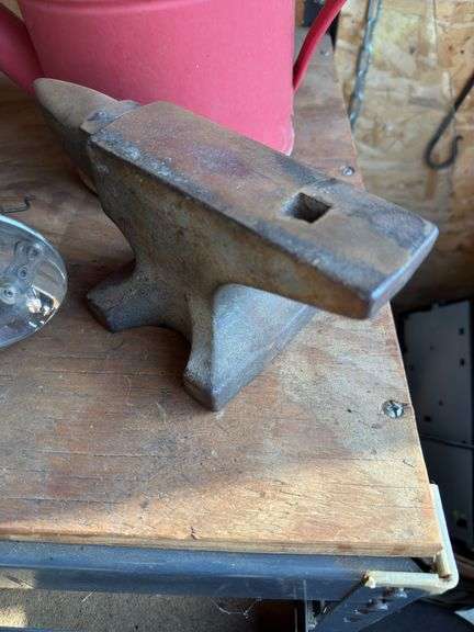 Mini anvil, water can, lamp