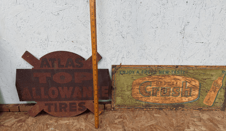 Atlas tires, crush sign