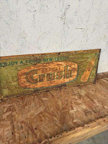 Atlas tires, crush sign