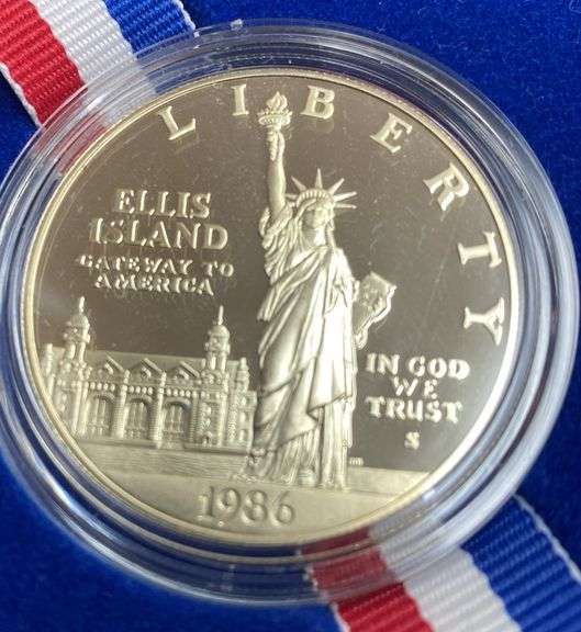 1986 Liberty silver dollar