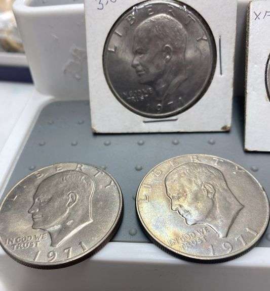 13   1971-74 Ike dollars