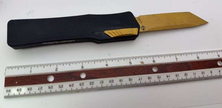 Heretic knife cleric bad spring, green folding knife