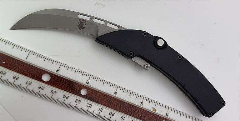 Dalton knife