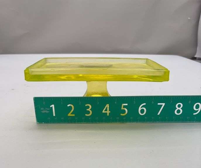 Vaseline Clark’s Teaberry gum stand