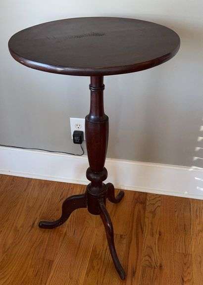 21” diameter 36” tall lamp table