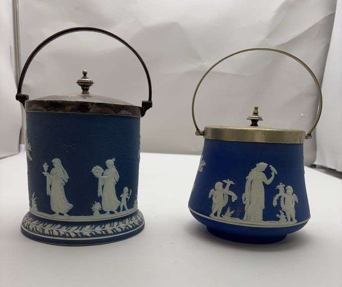 2 Wedgwood biscuit jars