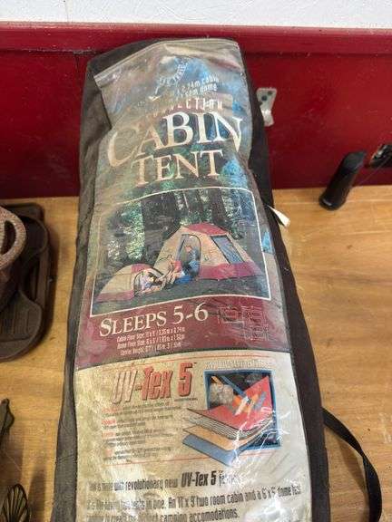 Cabin tent sleeps 5
