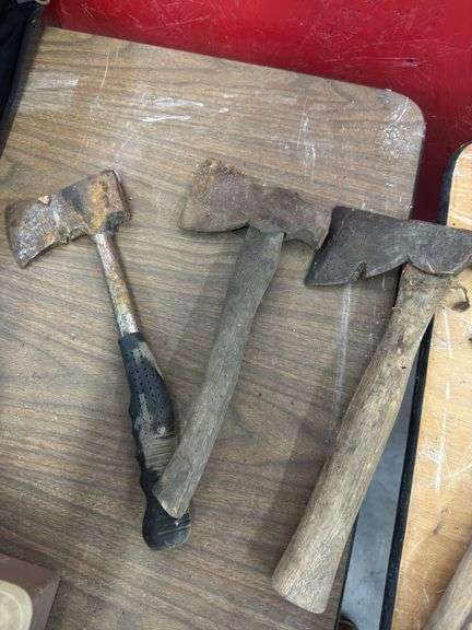 (5) hatchets
