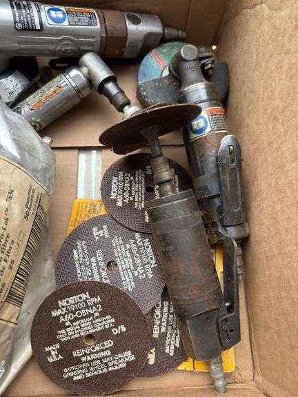 Pneumatic tools