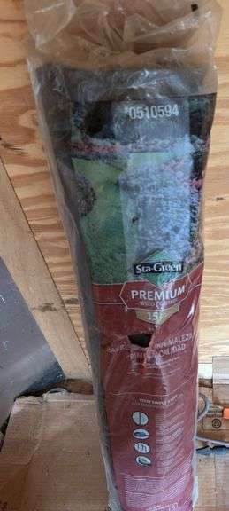 Gardening mat, metal pot holders