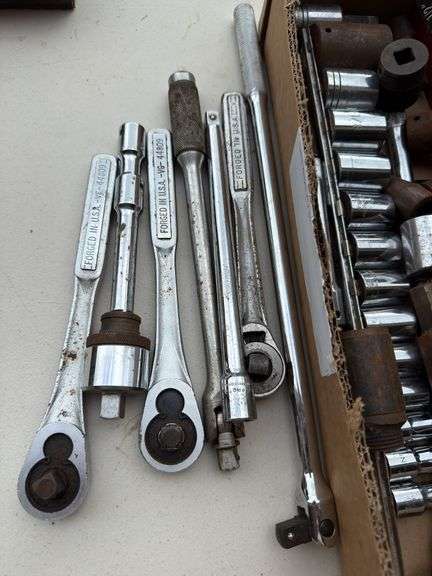 1/2 & 3/4 sockets, ratchets etc