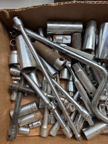 Sockets and ratchets