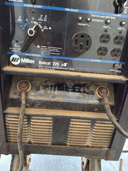 1999 Miller bobcat 225 Welder