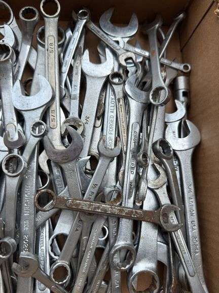 Assorted standard wrenches