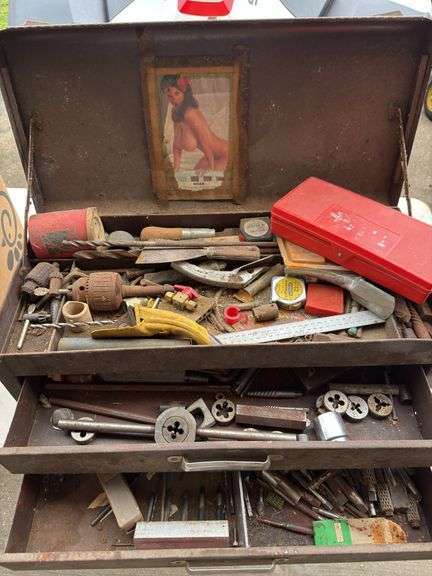 Tap and dies, metal toolbox