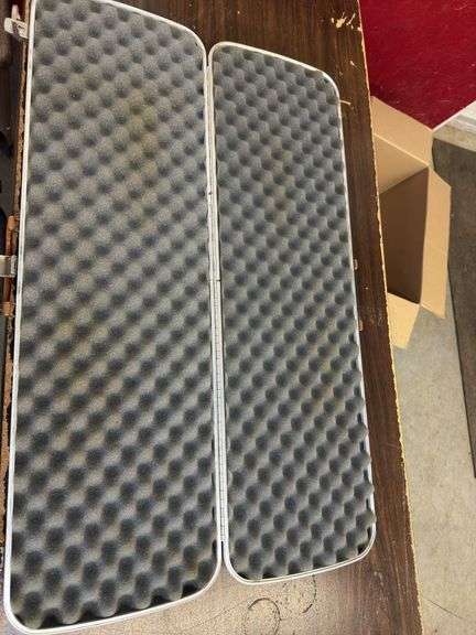 Gun case 38”