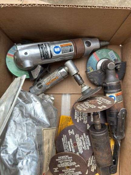 Pneumatic tools