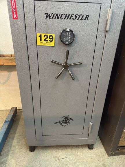 Winchester TS-22-BLK gun safe 30”x23”x63”