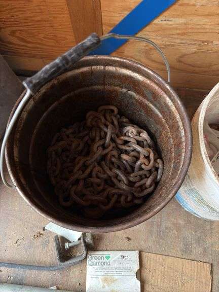 Log chains and buckets