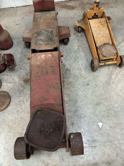 Large floor jack