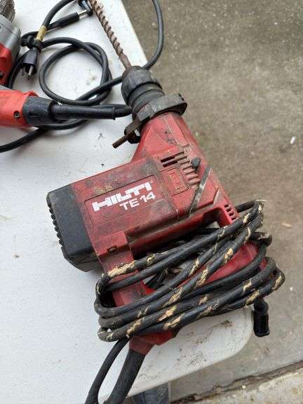 Milwaukee hole shooter, Hilti TE 14 drills