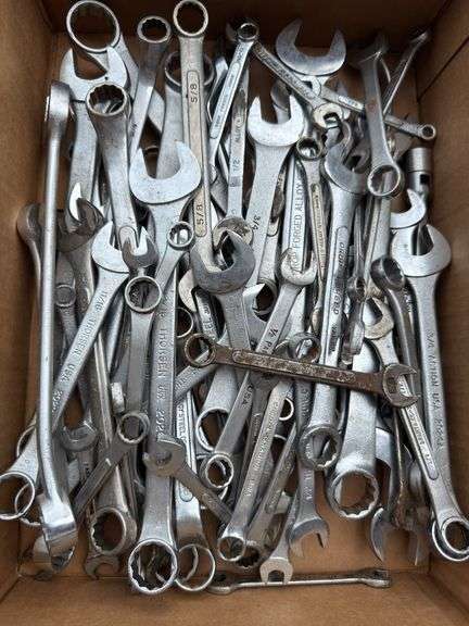 Assorted standard wrenches