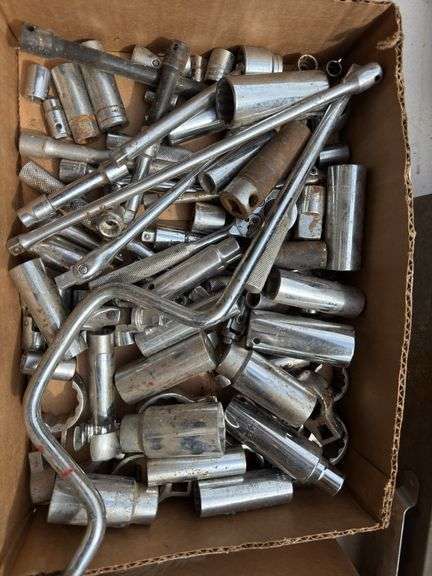 Sockets and ratchets