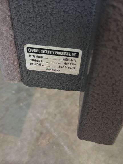 Winchester western wes34-11 gun safe 40”x26”x63”