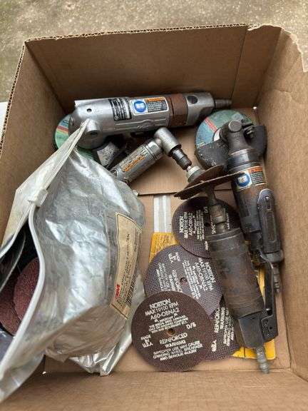 Pneumatic tools