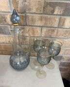 Decantur and 3 stems