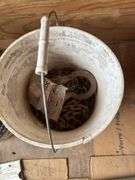 Log chains and buckets