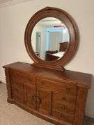 King size bedroom suit