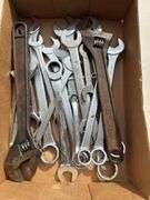 Assorted wrenches