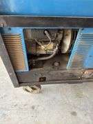 1999 Miller bobcat 225 Welder