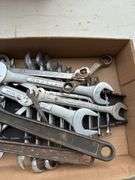 Assorted wrenches