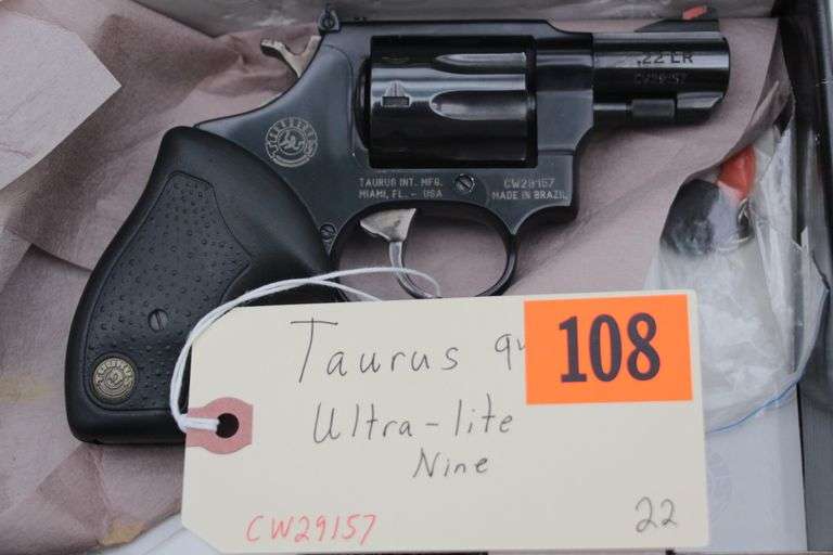 Taurus M94UL "ultra lite 9"   .22  box