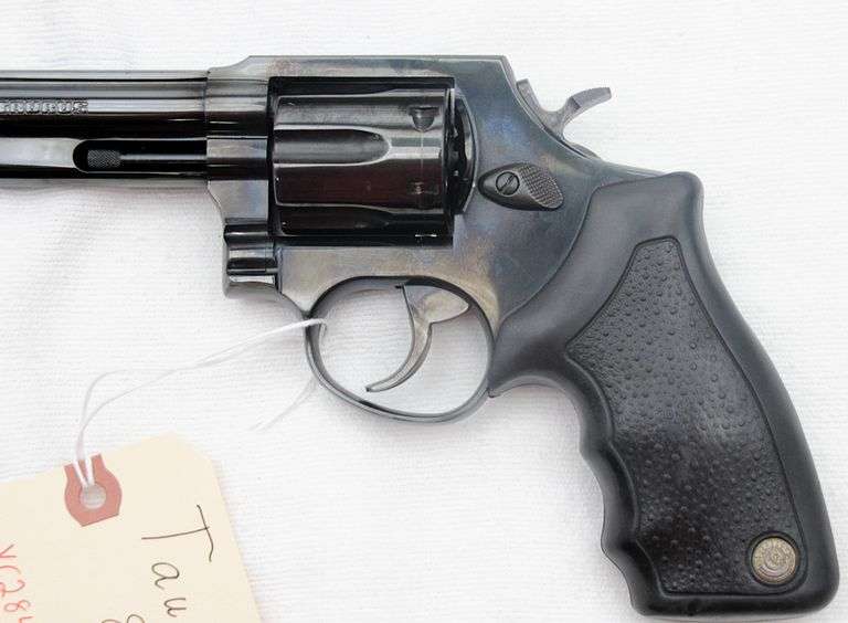 Taurus 82S   38 spl