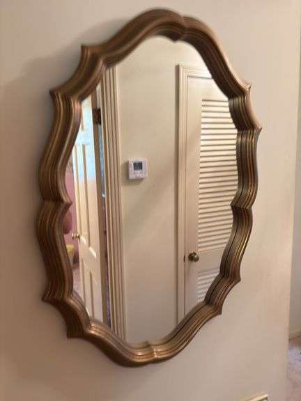 (2) oval mirrors largest 24”x34”