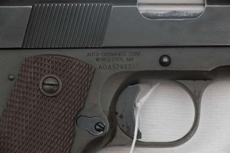 Auto Ordinance 1911 A1  .45