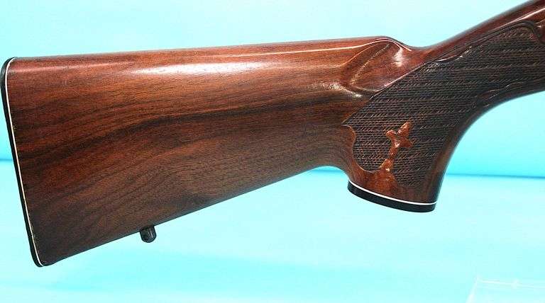 Remington 742 BDL  30.06 with 3-9x32 scope