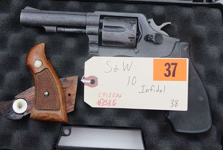 S&W Model 10  .38  Infidel box