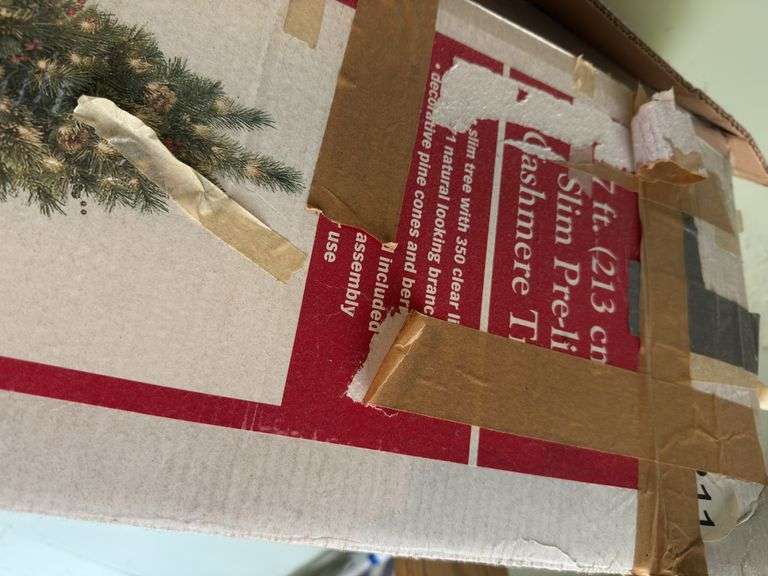 Books, Christmas tree, swiffers etc
