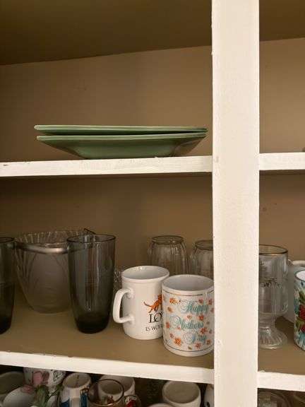 Coffee mugs, everyday dishes etc