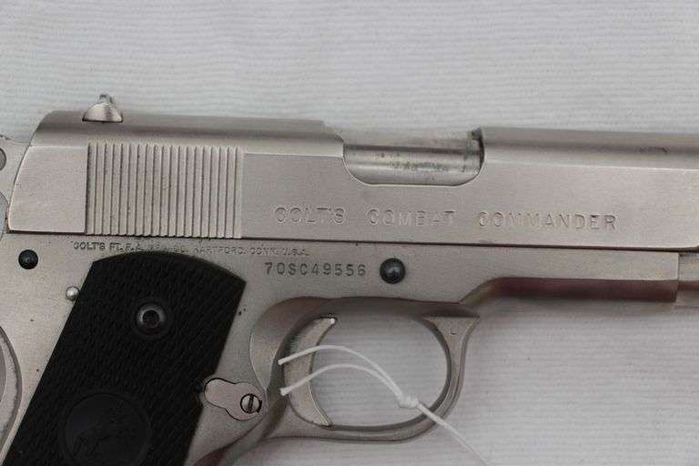 Colt 1911 Combat Commander  .45 acp (1976)