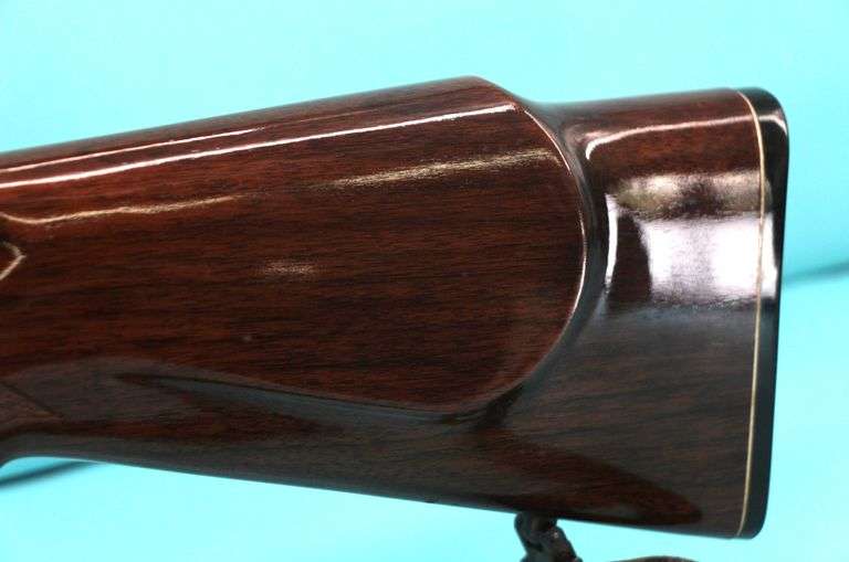 Remington 700 .17 Rem  Pres. Grade scrolling with scope