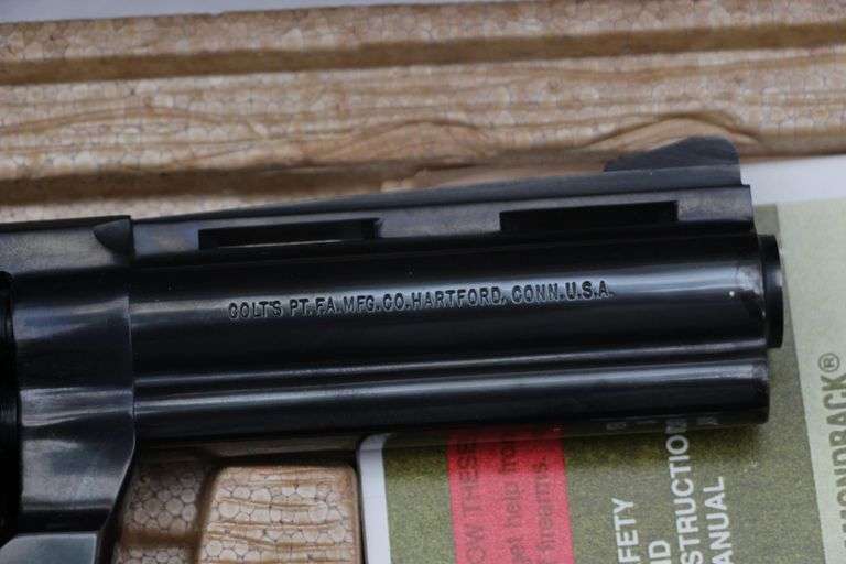 Colt Diamondback .38 spl 1975 Box
