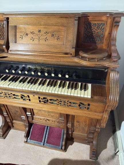 Packard pump organ